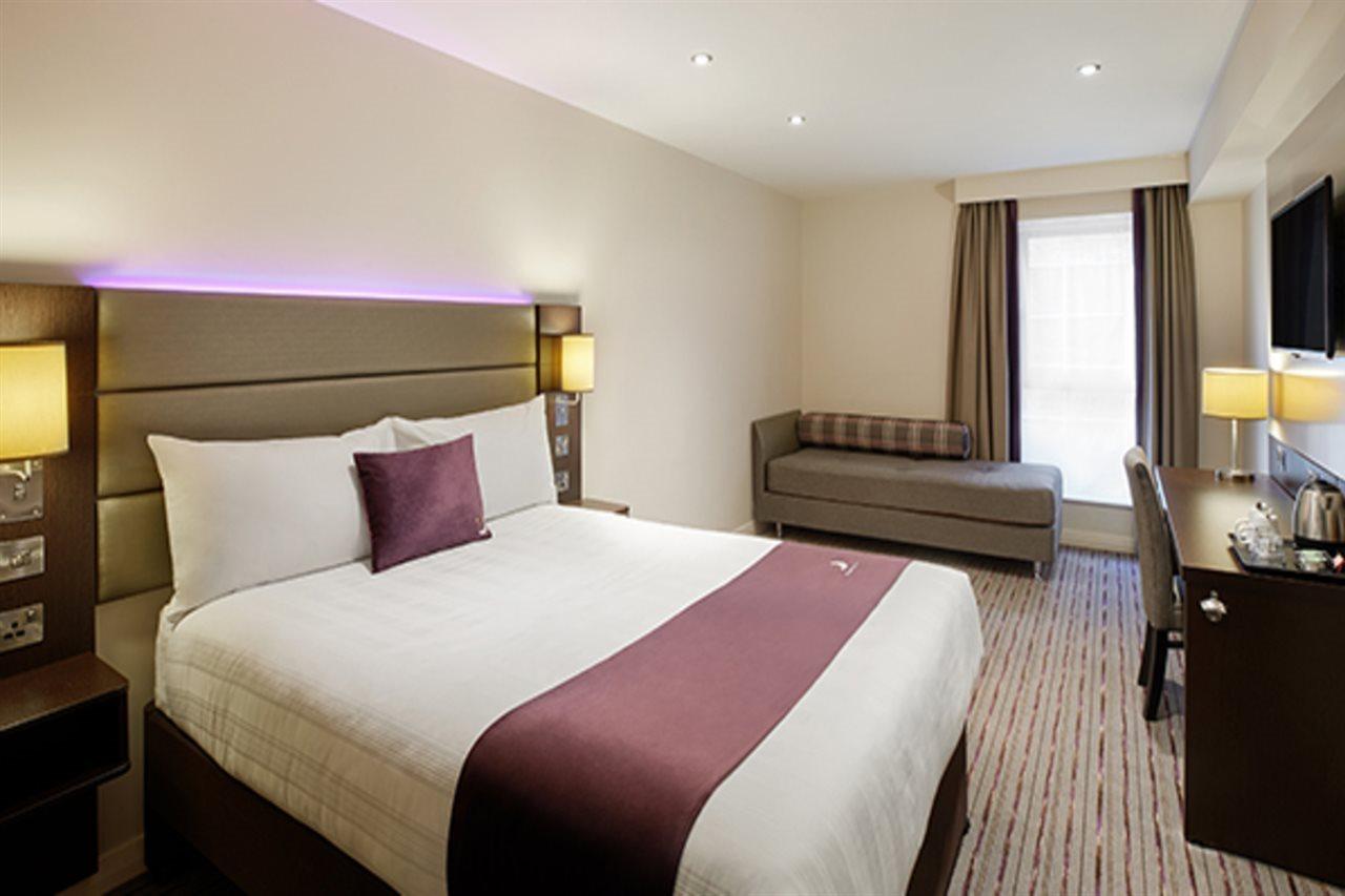 Premier Inn Premier Inn باغشوت المظهر الخارجي الصورة