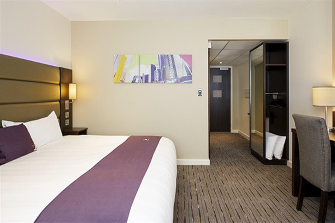Premier Inn Premier Inn باغشوت المظهر الخارجي الصورة