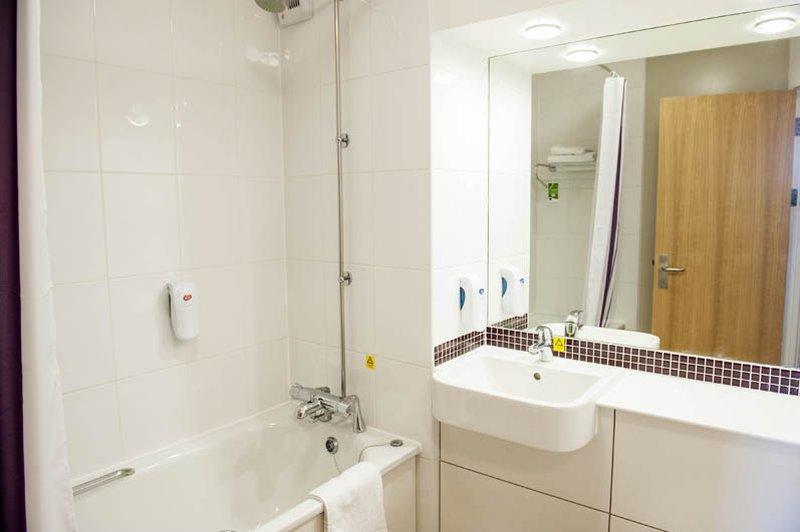 Premier Inn Premier Inn باغشوت المظهر الخارجي الصورة