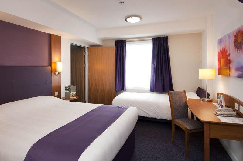 Premier Inn Premier Inn باغشوت المظهر الخارجي الصورة